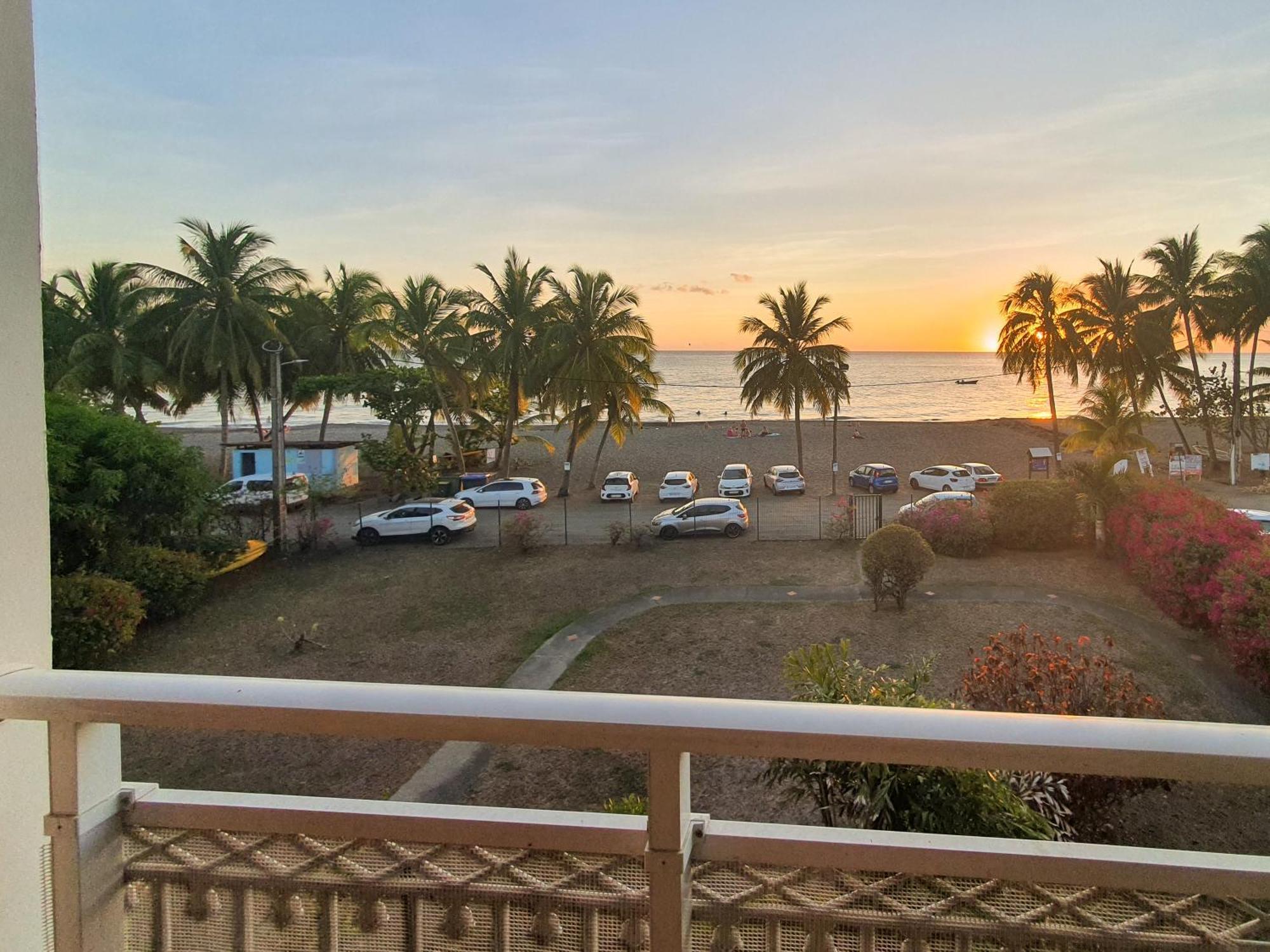 Ti Balcon - Plage A 20M Apartment Le Carbet Exterior photo